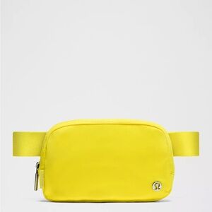 Lululemon  Everywhere Belt Bag 1L Daisy Glow